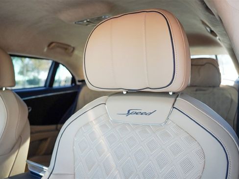 Certified 2023 Bentley Flying Spur W12 image 15