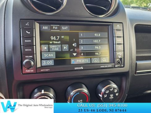 Used 2016 Jeep Patriot Latitude w/ Sun/Sound Group AWD/4WD image 19