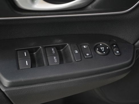 Used 2017 Honda CR-V EX image 20