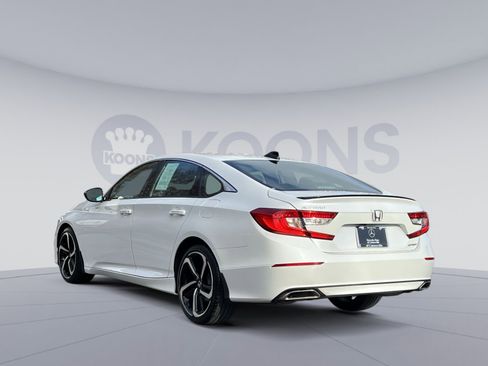 Used 2022 Honda Accord Sport image 4