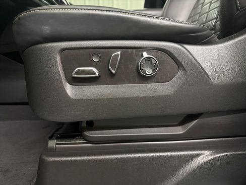 Used 2021 Cadillac Escalade ESV Sport Platinum image 15