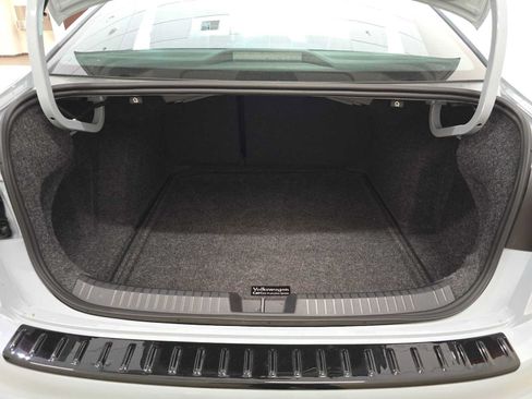 Used 2026 Volkswagen Jetta GLI Autobahn FWD image 31