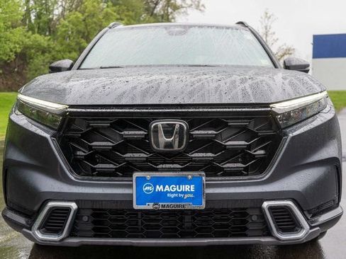 Used 2023 Honda CR-V Sport Touring image 3