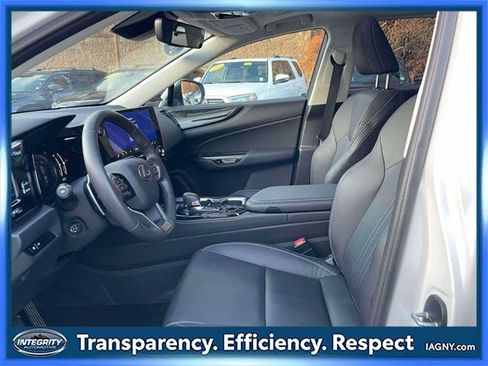 Used 2022 Lexus NX 350h AWD image 37