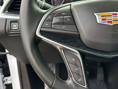 Used 2025 Cadillac XT5 Premium Luxury image 14