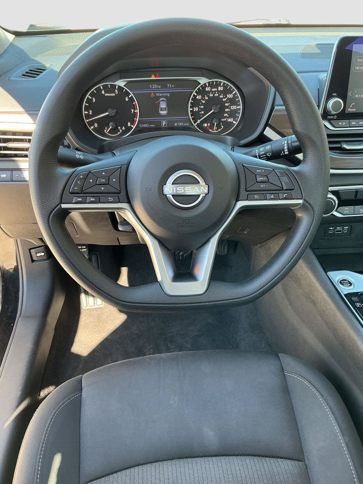 Used 2024 Nissan Altima 2.5 SV FWD image 15