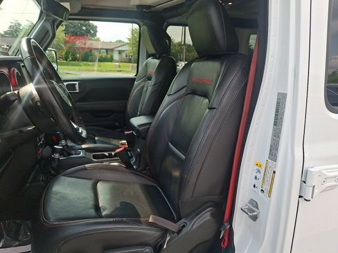 Used 2019 Jeep Wrangler Unlimited Rubicon AWD/4WD image 13
