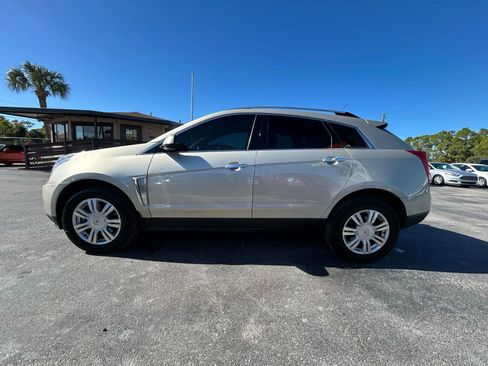 Used 2016 Cadillac SRX Luxury image 8