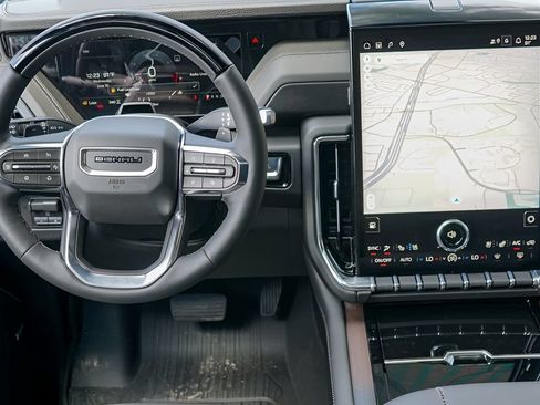New 2026 GMC Yukon Denali w/ Denali Reserve Package AWD/4WD image 22