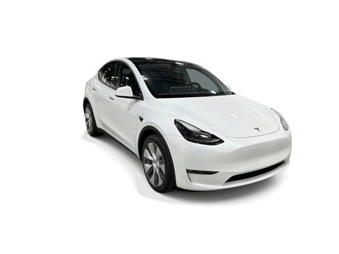 Certified 2023 Tesla Model Y Long Range AWD/4WD image 8