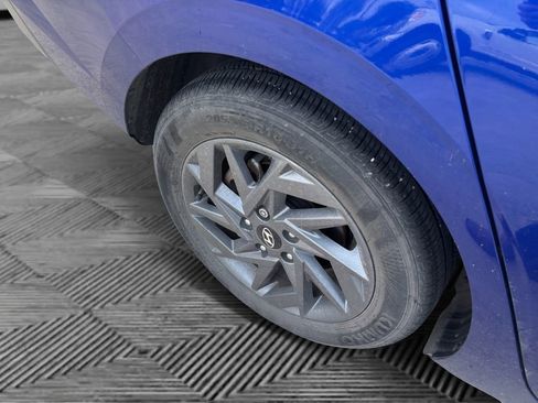 Used 2024 Hyundai Elantra SEL FWD image 18