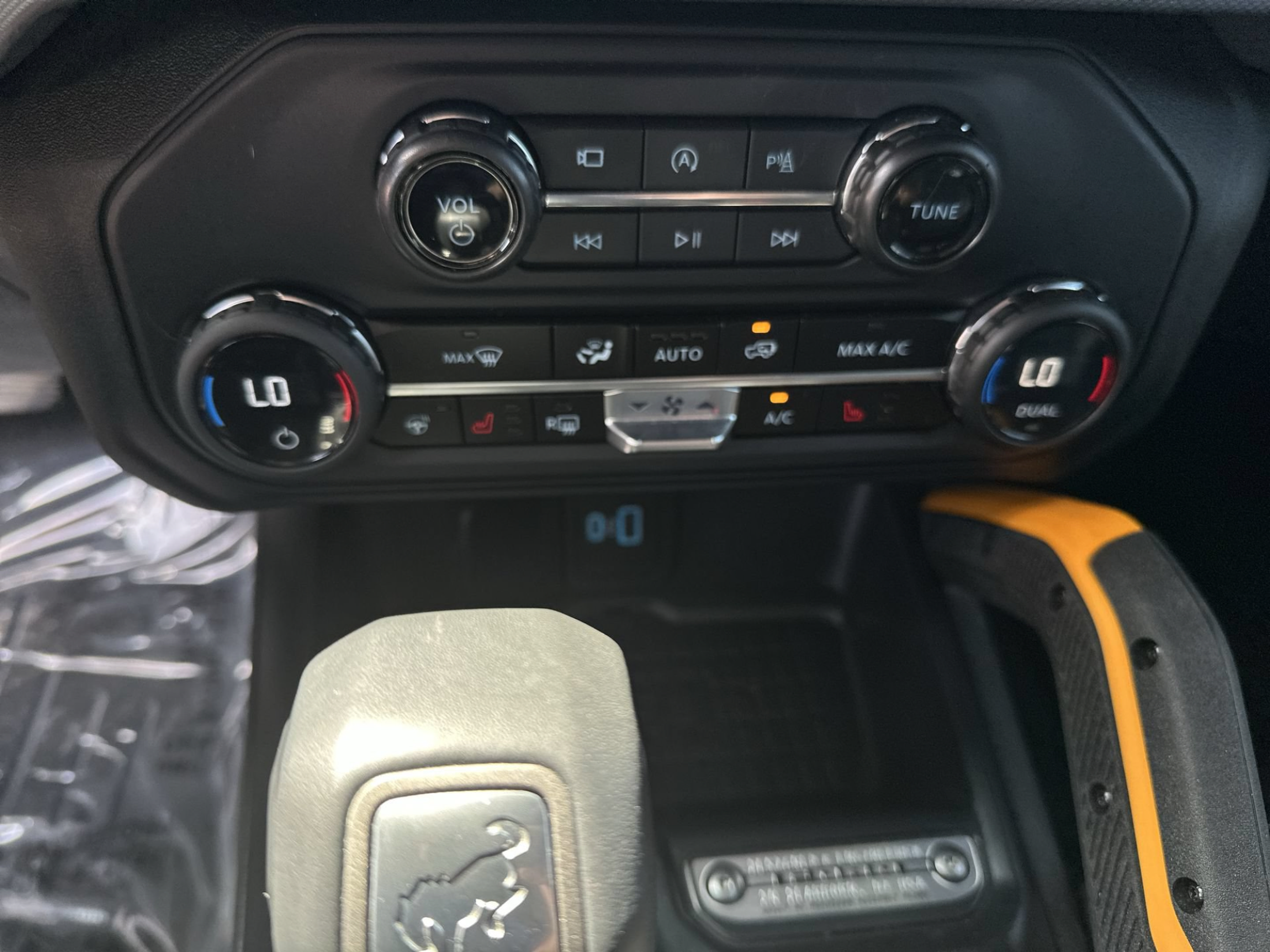 Used 2024 Ford Bronco Badlands AWD/4WD image 15