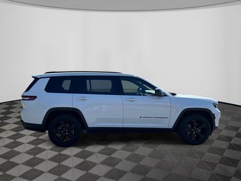 Used 2021 Jeep Grand Cherokee L Laredo AWD/4WD image 6