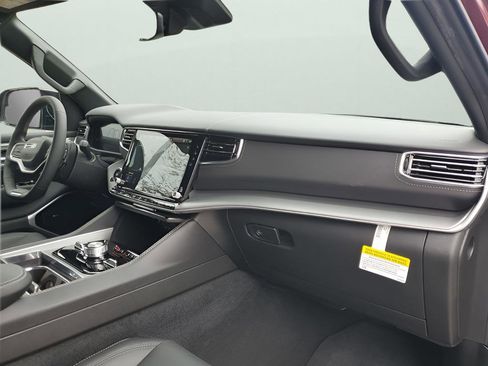 New 2026 Jeep Grand Wagoneer Limited image 14