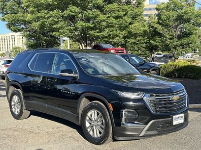 Used 2023 Chevrolet Traverse LT