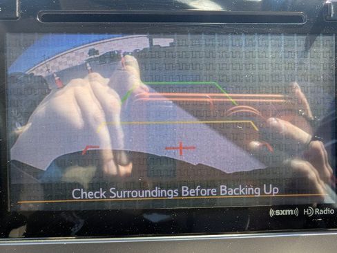 Used 2016 Subaru Outback 2.5i Limited AWD/4WD image 21