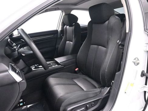 Used 2018 Honda Accord EX image 12