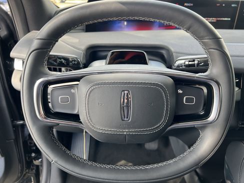 New 2025 Lincoln Navigator Reserve w/ Jet Appearance Package image 16