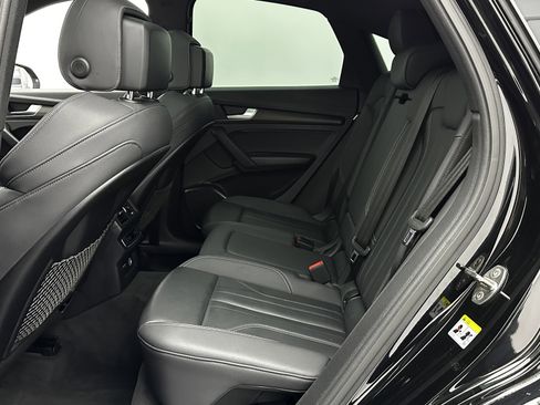 Used 2022 Audi Q5 2.0T Premium w/ Convenience Package image 22