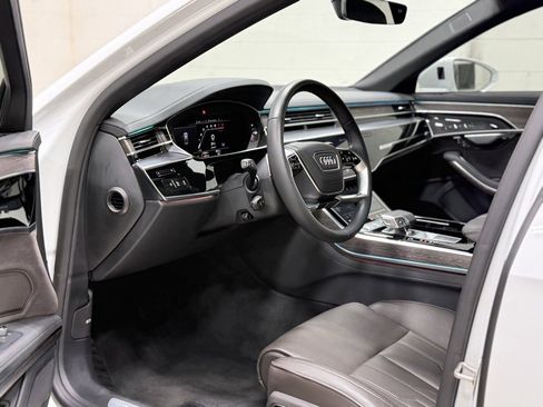 Used 2025 Audi A8 L 3.0T w/ Executive Package image 23