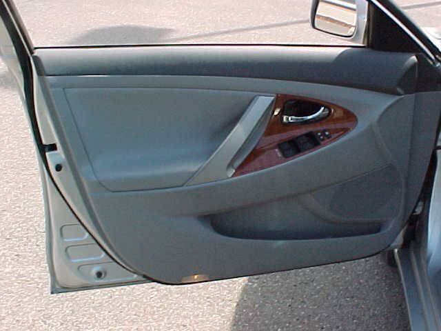 Used 2011 Toyota Camry XLE w/ SE/XLE Extra-Value Pkg FWD image 54