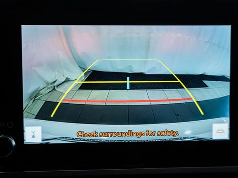 Used 2025 Toyota Camry LE image 35