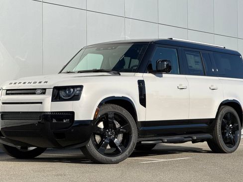 New 2026 Land Rover Defender 130 X-Dynamic SE image 1