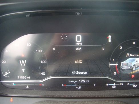 Used 2024 GMC Yukon Denali w/ Max Trailering Package image 10