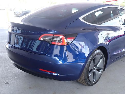 Used 2018 Tesla Model 3 Mid Range RWD image 7