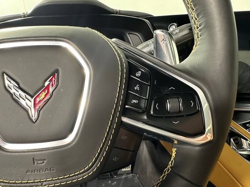 Used 2025 Chevrolet Corvette Z06 RWD image 37