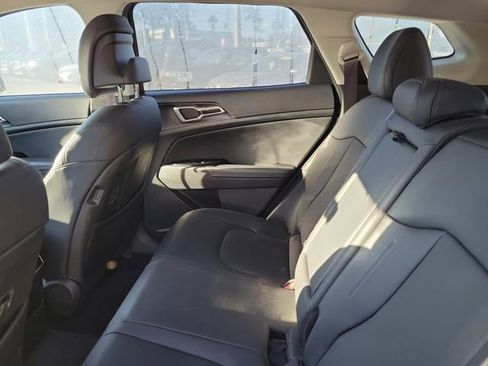 Used 2023 Kia Sportage EX image 31