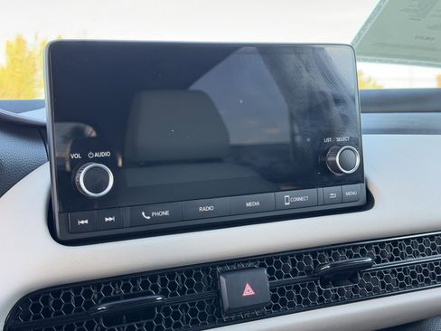 Used 2024 Honda HR-V LX image 26