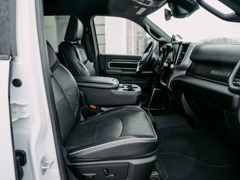 Used 2024 RAM 3500 Laramie w/ Night Edition image 17