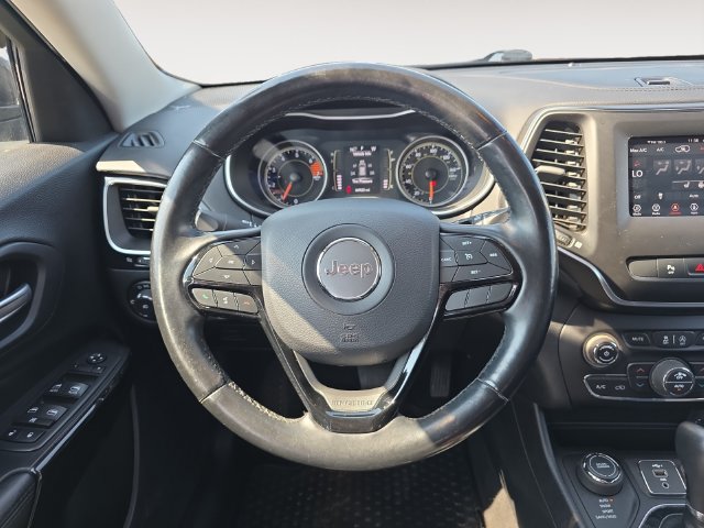 Used 2020 Jeep Cherokee Latitude Plus AWD/4WD image 12