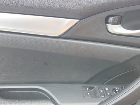 Used 2019 Honda Civic Sport image 17