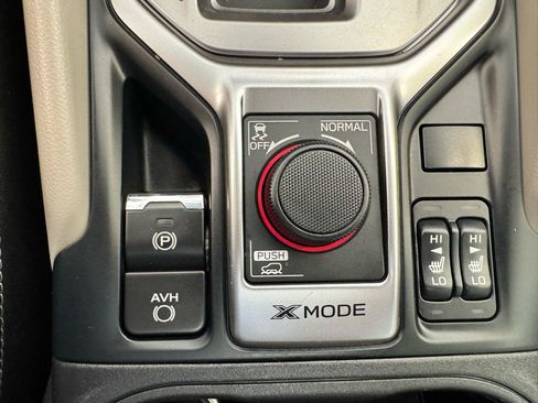 Used 2020 Subaru Forester Premium AWD/4WD image 20