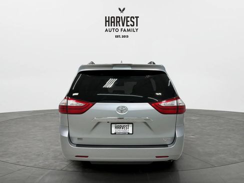 Used 2019 Toyota Sienna Limited Premium AWD/4WD image 5