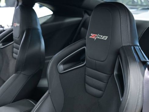 Used 2015 Chevrolet Camaro Z/28 RWD image 30