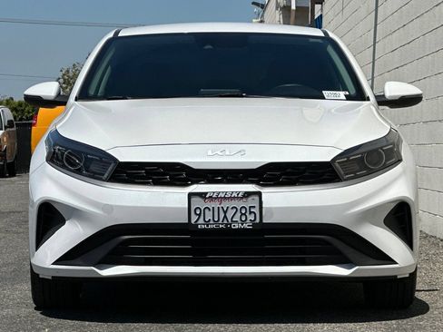 Used 2023 Kia Forte LXS w/ LXS Technology Package FWD image 9