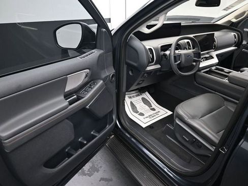 New 2025 Ford Expedition Max Active AWD/4WD image 17