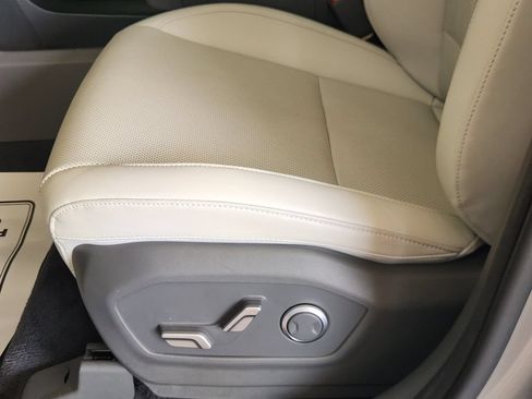 Used 2025 Hyundai Santa Fe SEL FWD image 23