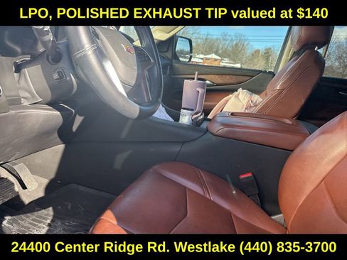 Used 2019 Cadillac Escalade ESV Luxury w/ Escalade Sport Edition image 9