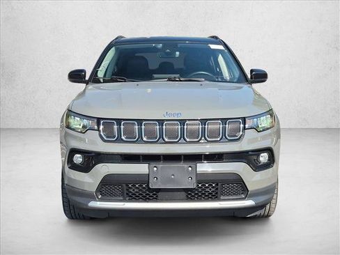 Used 2022 Jeep Compass Limited w/ Sun and Sound Group AWD/4WD image 2