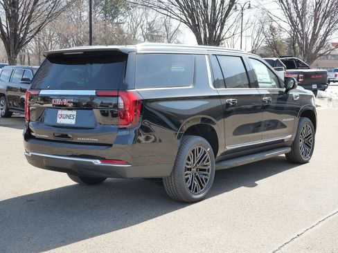 New 2026 GMC Yukon XL Elevation image 17