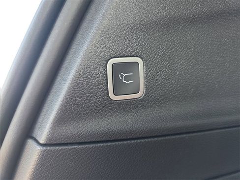 New 2026 Chrysler Pacifica Select image 15