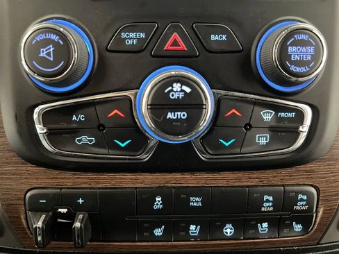 Used 2018 RAM 2500 Laramie image 50