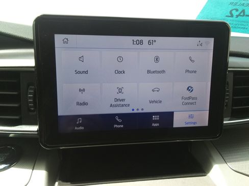 Used 2023 Ford Explorer XLT w/ XLT Sport Appearance Package image 27