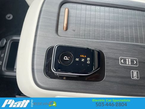 Used 2024 Nissan Ariya FWD image 31