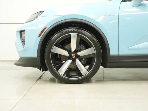 New 2026 Porsche Macan 4 Electric AWD/4WD image 41