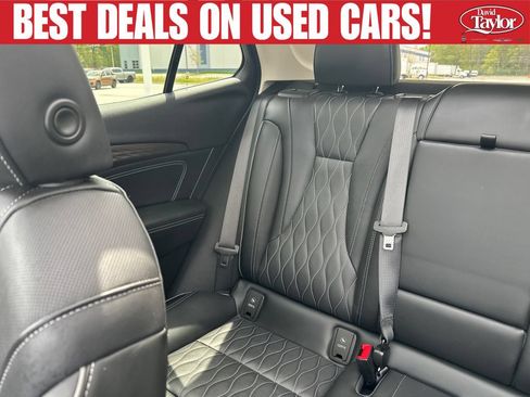 Used 2022 Buick Envision Avenir w/ Technology Package II FWD image 19